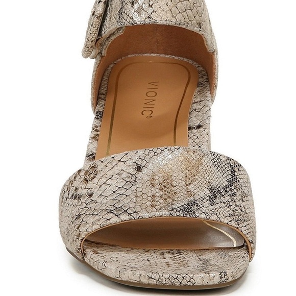 Vionic Chardonnay Heeled Sandal in "Oatmeal Leather Snake Print" Size 7.5 - Picture 5 of 16